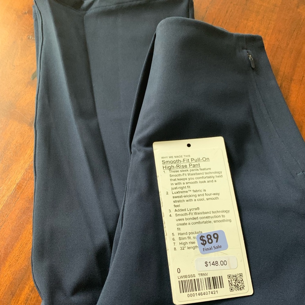 Lulu Lemon smooth fit pull on high rise pant, size 0